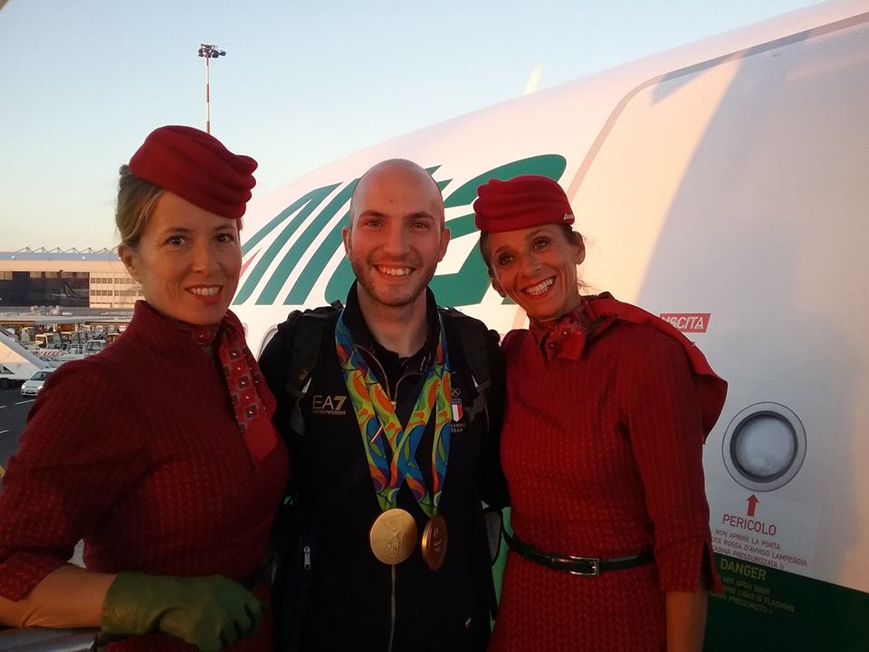 Niccolò Campriani returns to Florence, gold metal in tow | Ph. courtesy of Alitalia
