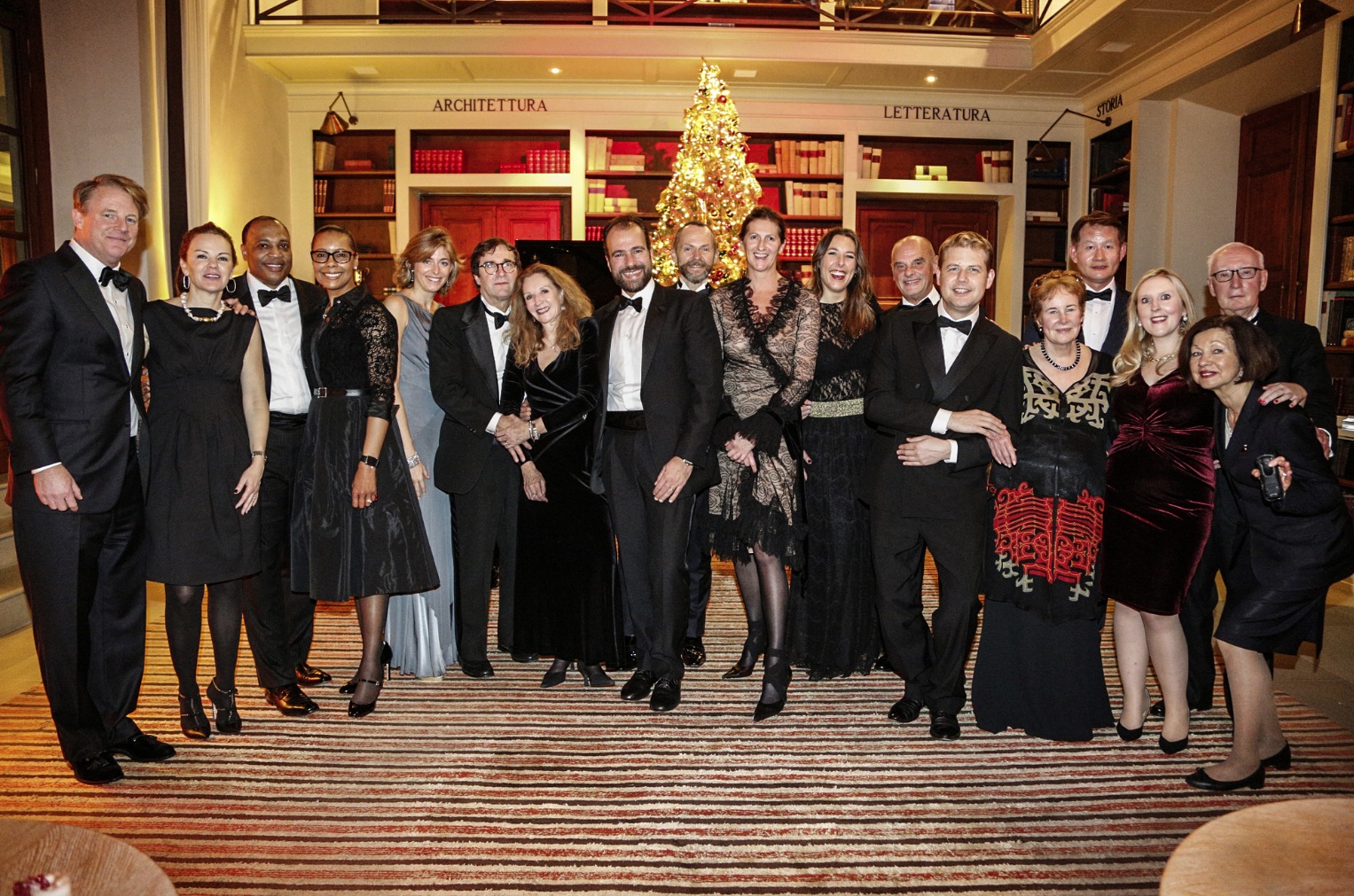 The members of Palazzo Tornabuoni at the Christmas party