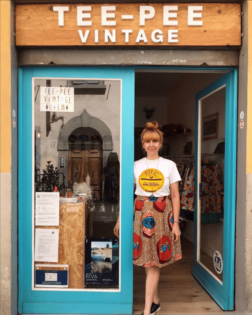 Shop vintage clothes at Tee-Pee